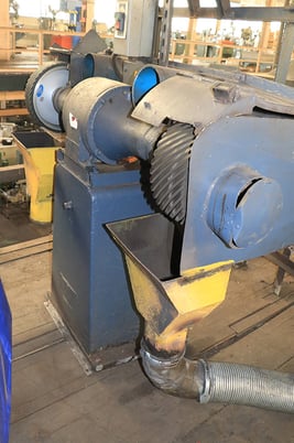 Setco #SPL, 5 HP, 4" W x 132" grinding belts, polishing lathe w/ guarding & back stands, 1.5" arbor diameter - Image 1
