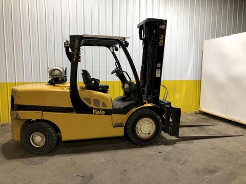 10000 lb. Yale #GLP-120, LP gas forklift, side shift, solid tires - Image 1