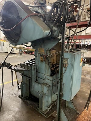 60 Ton, Federal #5, OBI press, 3" stroke, 15" Shut Height, 2.5" adj., 10" throat, 200 SPM, 29" x 18.5" bed - Image 4
