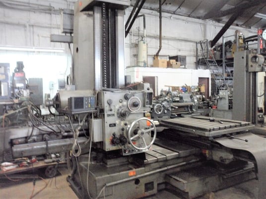 3.5" Tos #W9A, table type horizontal boring mill, 39" x44" built in power rotary table, #40 taper w/PDB, 1981 - Image 1