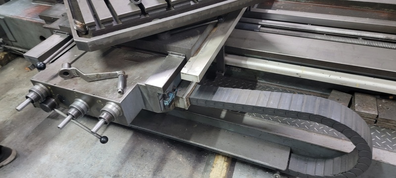 3.5" Tos #W9A, table type horizontal boring mill, 39" x44" built in power rotary table, #40 taper w/PDB, 1981 - Image 4
