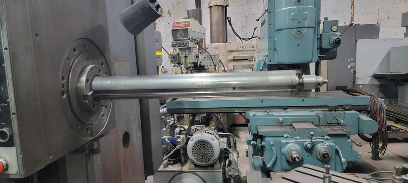 3.5" Tos #W9A, table type horizontal boring mill, 39" x44" built in power rotary table, #40 taper w/PDB, 1981 - Image 6