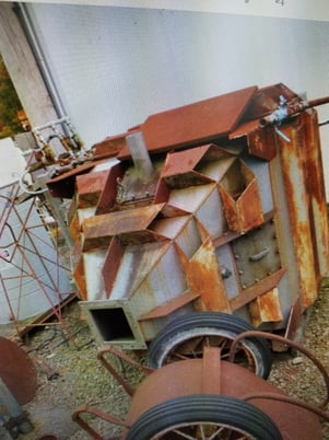 261 acfm Young #H42-18, Stainless Steel pulse jet, vertical mount - Image 5