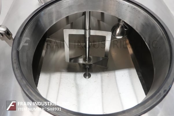 800 gallon APV Crepaco, (4) 200 gallon chambers, 304 Stainless Steel insulated flavor tank - Image 2