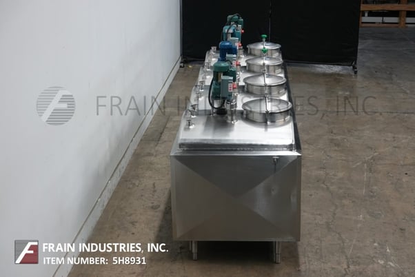 800 gallon APV Crepaco, (4) 200 gallon chambers, 304 Stainless Steel insulated flavor tank - Image 3