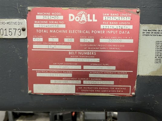 35.5" x 13" DoAll #3613-20, vertical band saw, 1" x125"blade, 3 HP, 5-5200 FPM, 30" x 30" tilt table, 1984 - Image 7