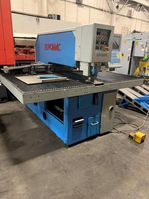 33 Ton, Euromac #CX1000/30-1250, CNC punch, CNC programmable with Windows based computer system, 1998 - Image 2