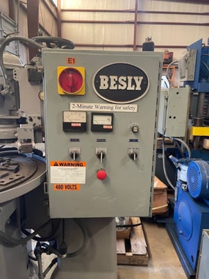 Basly, lapper - Image 1