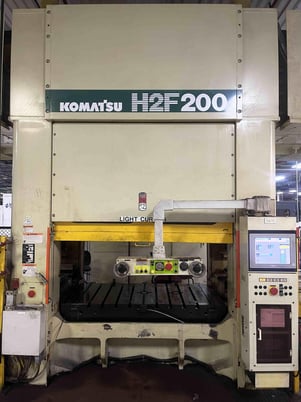 220 Ton, Komatsu #H2F200, 2 pt., plunger guided, servo driven press, 7.87" stroke, 22.63" Shut Height, 3.94" - Image 2
