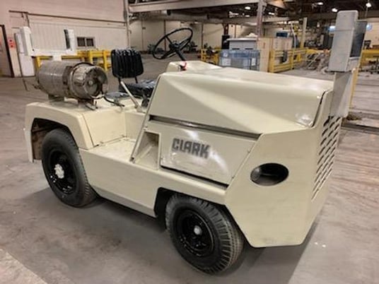 Clarke #CT30, towing tractor, propane, pneumatic tires, with trailer, 3106 hours - Image 1