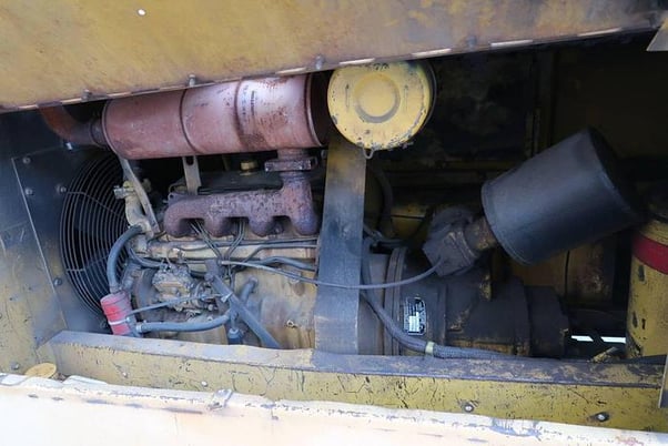 185 cfm, 100 psi, Leroi #185, portable diesel compressor, 9098 hours - Image 6