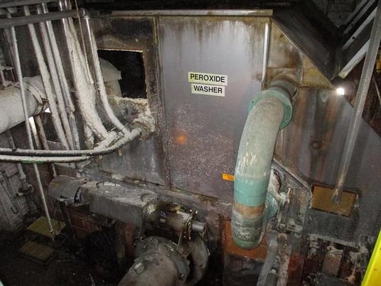 Peroxide, 2 drum washer located at top floor - Image 1