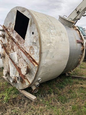 3000 gallon Stainless Steel tank, 96" dia. x 94" straight side, flat top, dish bottom - Image 6