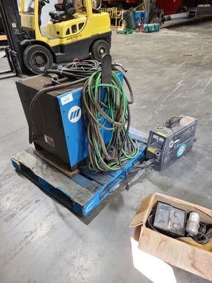 Miller #DeltaWeld-302, mig welder, #15511 - Image 2