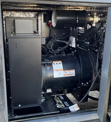35 KW Generac, Natural gas generator, 277/480 Volts, #89026 - Image 4