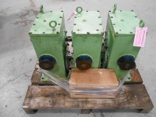 Yoder, gearboxes, universal joints (10 available) - Image 3
