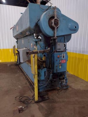 90 Ton, Chicago #1416-L, mechanical press brake, 16' overall, 174" between housing, 3" stroke, 4" adj., 40 - Image 4