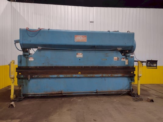 90 Ton, Chicago #1416-L, mechanical press brake, 16' overall, 174" between housing, 3" stroke, 4" adj., 40 - Image 7