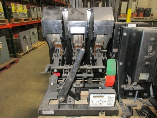 1600 Amps, Roller Smith, RS-50, manually operated, drawout, LSIG, 600 Volts - Image 1