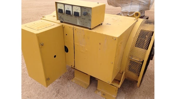 450 KW, 1200 RPM, Kato #350SR9D, sound attenuated enclosure 00, plates - Image 2