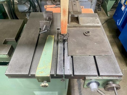 41" x 12-1/2" Dake Johnson #VH-40, vertical band saw,tilt table,blade welder,extra blades, 1985 - Image 3