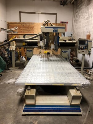 Komo #VR512, CNC router, 5' x12' table, 8 pos., 145" X, 84" Y, 9" Z, 18k RPM, ISO 30, 16 HP, Fanuc 0-M, 1995 - Image 1