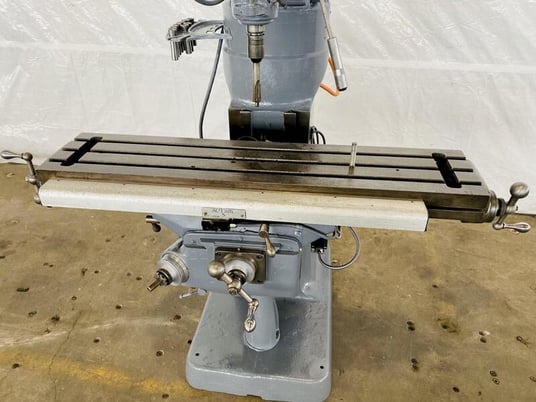 Bridgeport #Series-I, vertical mill, 42" x 9" tbl, 1 HP, 80-2720 RPM, R-8 spindle taper - Image 4