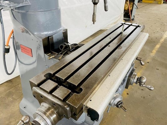 Bridgeport #Series-I, vertical mill, 42" x 9" tbl, 1 HP, 80-2720 RPM, R-8 spindle taper - Image 5