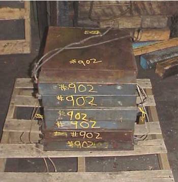 15" x 15" x 2" Electric Platens, strip heaters in each platen, (6 available) - Image 1