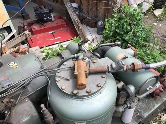 275 cfm, 110 psig, Joy #TA-290 Rotary Screw Compressor, 10 gallon oil sump capacity, twistair - Image 4