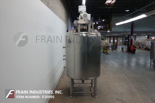1500 gallon Feldmeier, 316 Stainless Steel jacketed & insulated process tank, 78" dia. x 92" straight wall - Image 3