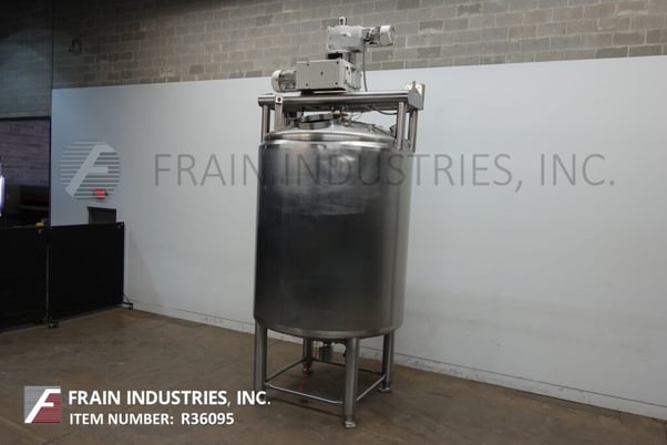 1500 gallon Feldmeier, 316 Stainless Steel jacketed & insulated process tank, 78" dia. x 92" straight wall - Image 5