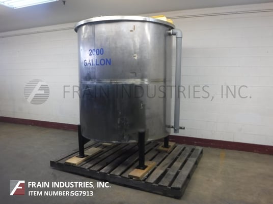 1000 gallon 304 Stainless Steel single wall tank, 66" dia. x 72" straight wall, lift off top, dish bottom - Image 1