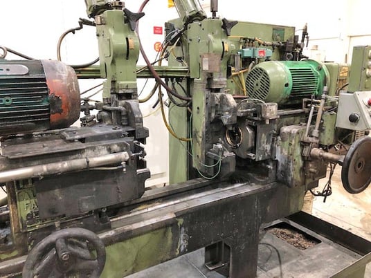 6" x 51" Hey #3, double ended facing & centering machine, 2 pneumatic work hold vises, 1972 - Image 2