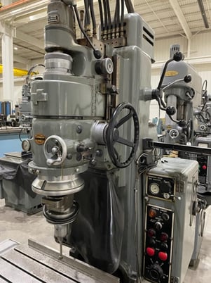 Moore #3, jig grinder, 11" x24" tbl, 11" cross, 18" longitudinal, 10" spdl to column ways, 1972 - Image 3
