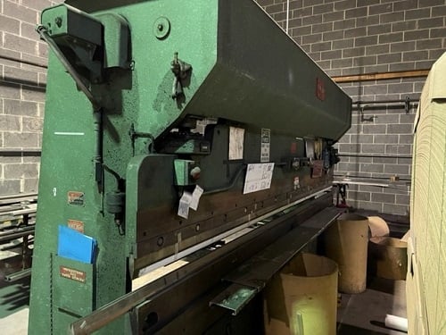 60/90 Ton, Chicago #1214-L, press brake, automatic gauging, with motor - Image 1