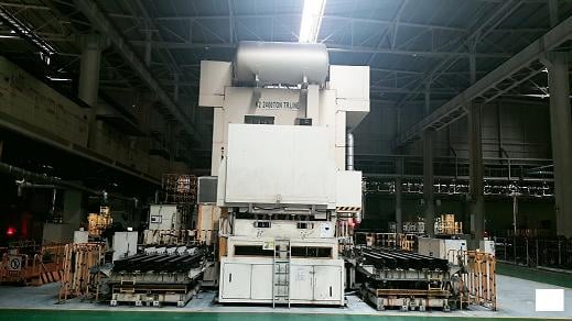 2400 Ton, Hitachi-Seiki Zosen Transfer Press, 900mm slide stroke, 200mm adjustment, 1200 die height, 18 SPM - Image 1
