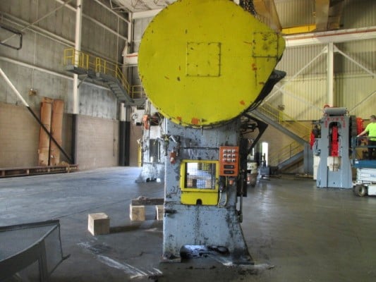 200 Ton, Erie Trim SSSC Press, 30" x 36" x 1-7/8" bolster, 30" x 36" bed opening, 8" stroke, 18" shut height - Image 1