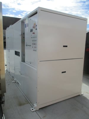 Fluid Chillers #HE300000-SPEC-SYMER, 460 V., fully operational, 22k Hours, 2016 - Image 3