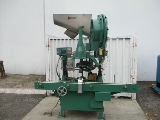 New Jersey Apache #550S, automatic bottle capping machine - Image 2