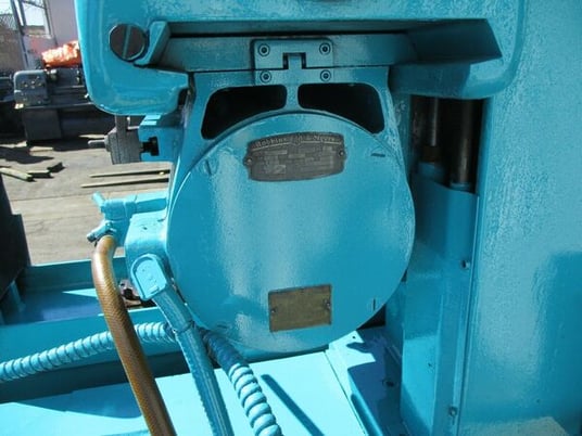 6" x 18" Thompson #F, hydraulic surface grinder with Walker 6" x 18" Magnetic chuck - Image 9