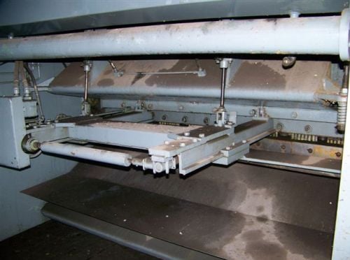 3/8" x 8' Pacific #375S8ARL, Hydraulic Power Squaring Shear, 8' 3" housing distance, 9 hold down, 18" throat - Image 2