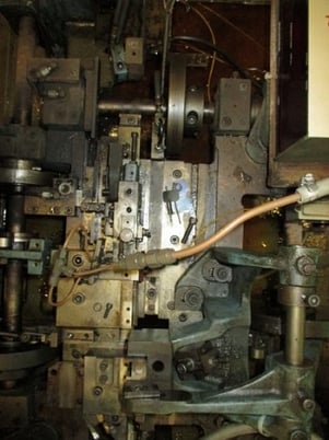 Nilson #700L, Four Slide Wire Forming Machine, 1/32" wire diameter, 3/4" strip, 4" feed, 540 SPM - Image 2