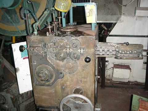 No. W-11A Torrington, Segment Type Spring Coiler, .072" wire, 1.562" coil outside dimension, 200 SPM, 7 roll - Image 3