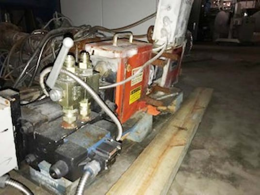 4.5" Hydraulic Screen Changer, Beringer, 2 breaker plates - Image 3