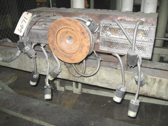 28.5" EDI Ultraflex #H40, sheet die, 1.25" rear materiual entry, 1989 - Image 5