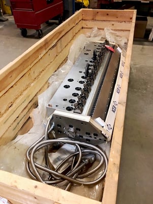 52" EDI #52U/F-R75, dual entry sheet die, with restrictor bar, poly side control, 2008 - Image 1