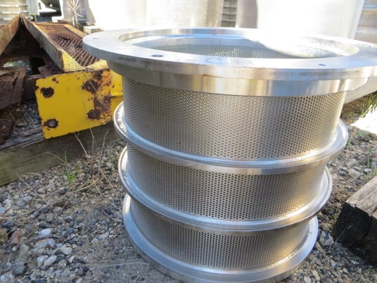 Black Clawson Fiberprep #CH3, basket with .065 slots - Image 2