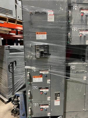 Square D, Mdl. 6, 15 section 1200 amp horiz, 300 amp vert, 600V., 60 Hz main PK 1000 50KA ,45 KVA 600/120/208 - Image 1