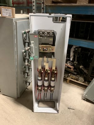 Square D, TMD2, 3 section 800 amp horiz, 300 amp vert, + 1 section 800 horiz 600 vert, 600 V., 60 Hz - Image 3